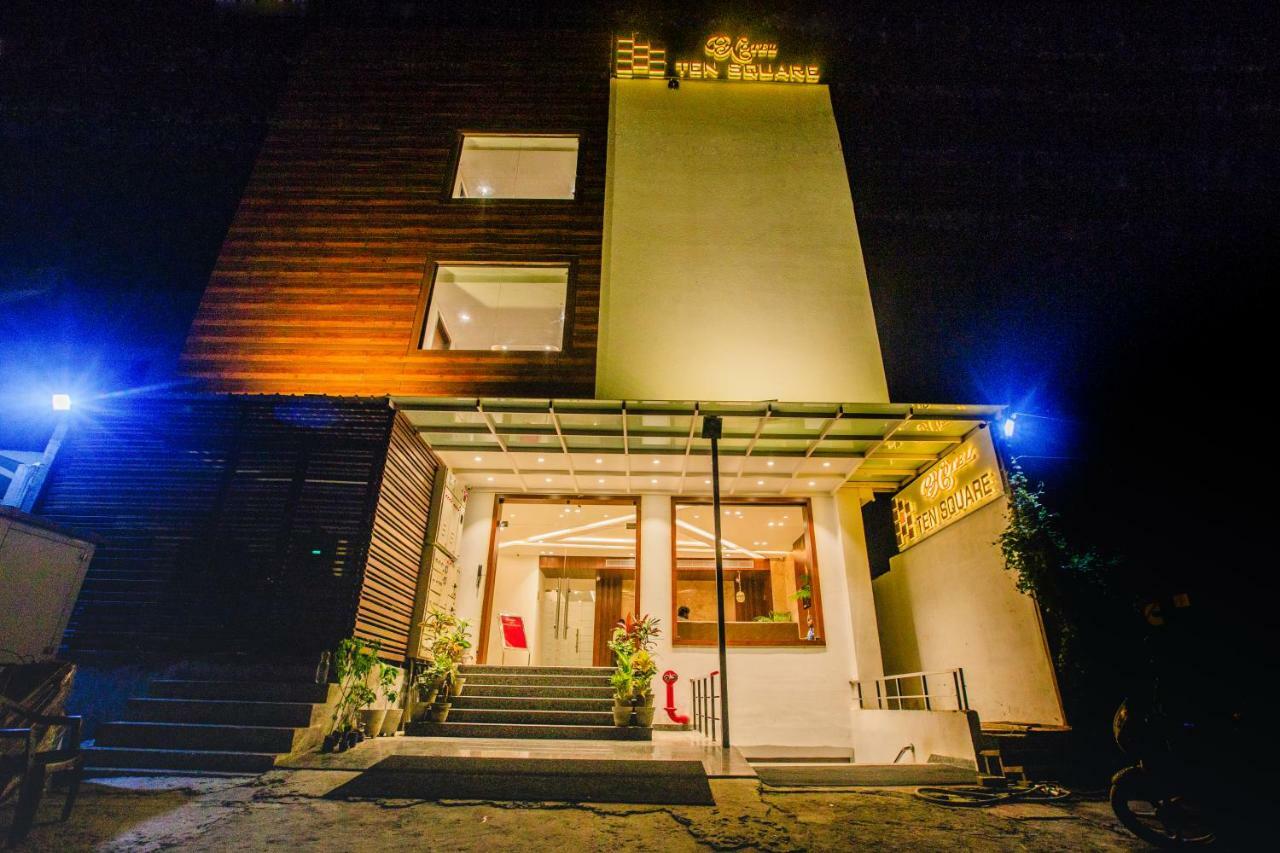 Hus på 400 m² i Tajganj, med 21 sovrum och 21 badrum  Agra  Exteriör bild